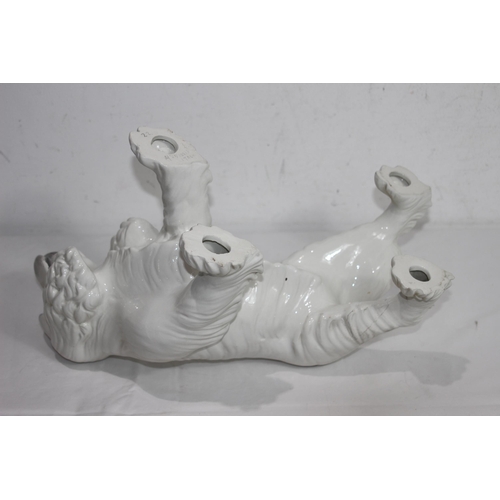 837 - PORCELAIN DOG FIGURE MADE IN ITALY - A/F
43CM