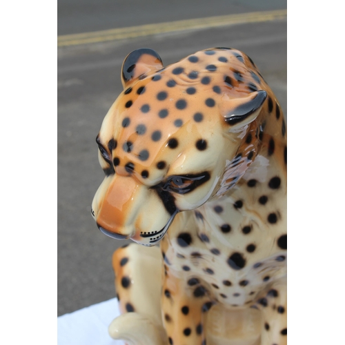 834 - LARGE VINTAGE LEOPARD FIGURE - A/F TO TAIL
66 X 62CM