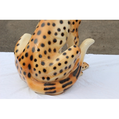 834 - LARGE VINTAGE LEOPARD FIGURE - A/F TO TAIL
66 X 62CM