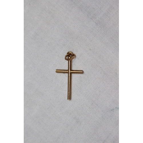 1206 - 9CT GOLD CROSS PENDANT