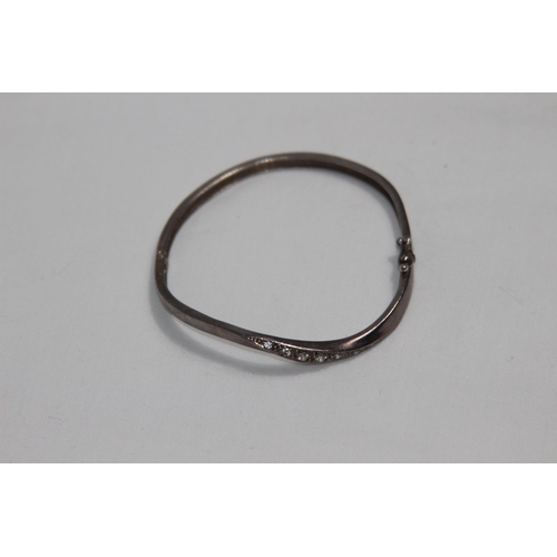 1048 - SILVER BRACELET