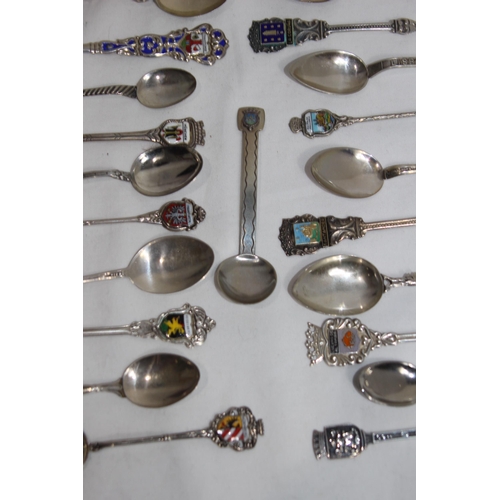 1130 - QUANTITY OF CONTINENTAL 800 SILVER SPOONS - 287G