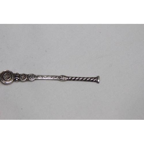 1149 - SILVER ANOINTING SPOON FOR GEORGE V - BIRMINGHAM 1910