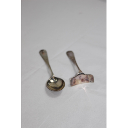 1151 - CASED SILVER PUSHER AND SPOON - SHEFFIELD 1909