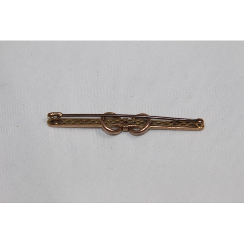 1223 - 9CT GOLD PIN - 2.25G