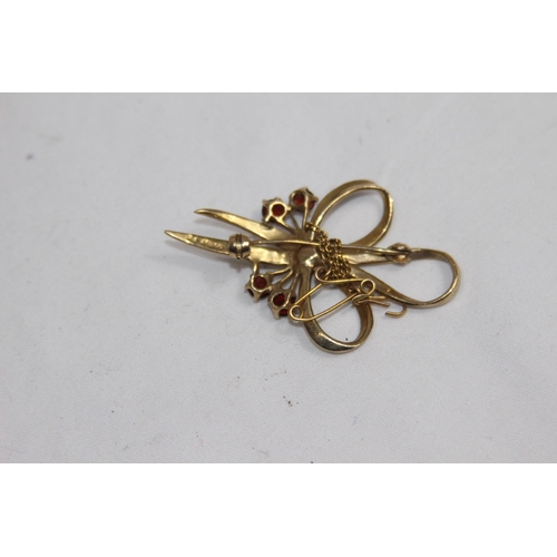 1229 - 9CT GOLD AND GARNET BROOCH - 5.7G TOTAL