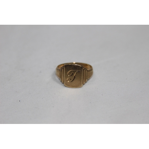 1247 - 9CT GOLD GENTS RING - 3.9G - SIZE M 1/2