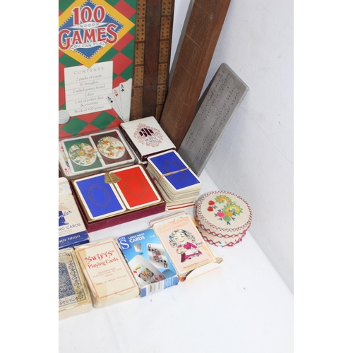 749 - QUANTITY OF VINTAGE CARDS, DOMINOS, GAMES ETC