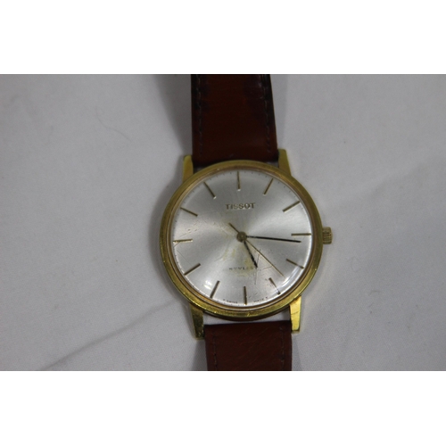 896 - VINTAGE GENTS TISSOT WATCH