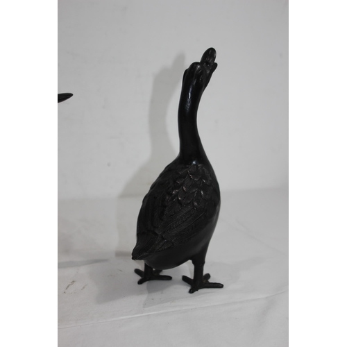 920 - PAIR OF JAPANESE BRONZED DUCKS 
29CM