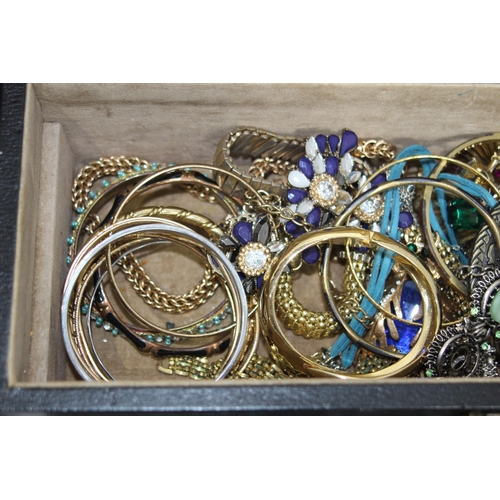 657 - 2 X JEWELLERY BOXES OF COSTUME JEWELLERY