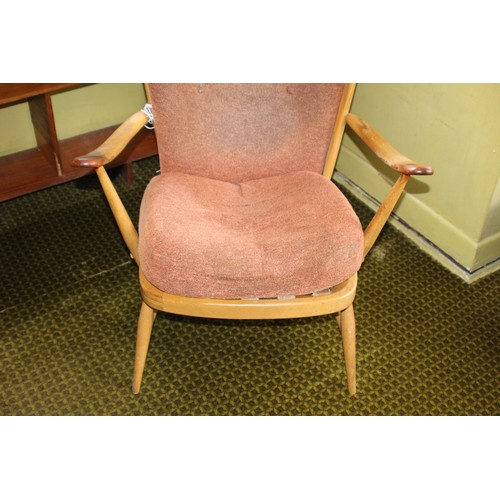 85A - RETRO WINDSOR ARMCHAIR - ARM IS A/F
72 X 66 X 102CM