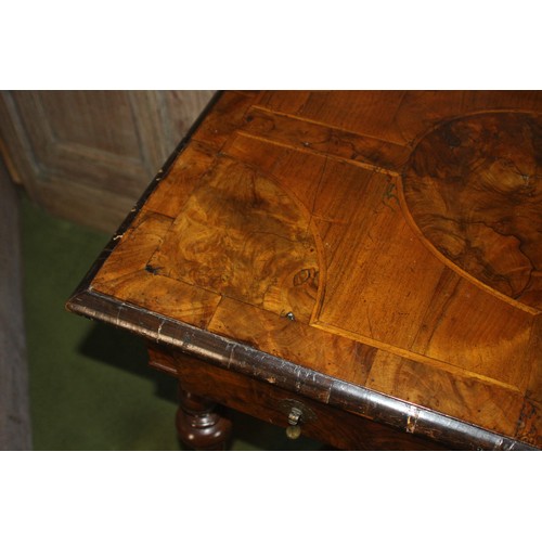 5 - EDWARDIAN TABLE
91 x 60 x 74cm