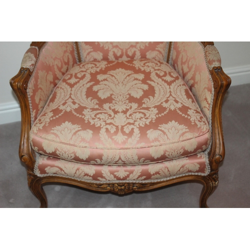 17 - VINTAGE ORNATE REPRO ARMCHAIR
70 X 60 X 98CM