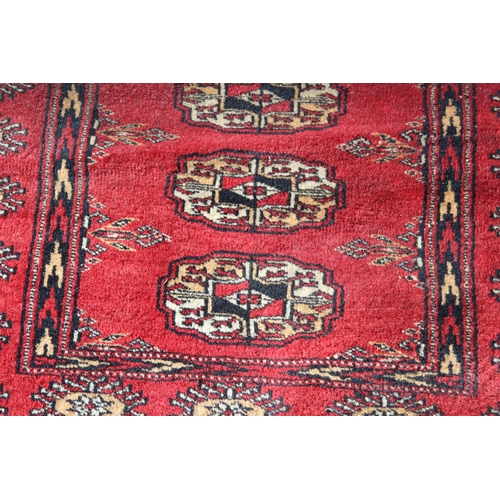 217 - 3 X VINTAGE RUGS 
166 X 83CM