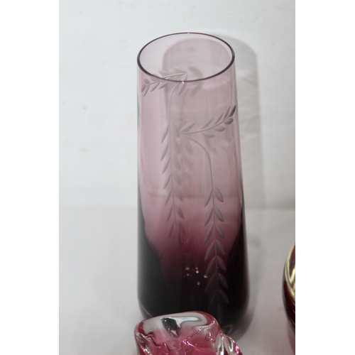 239 - QUANTITY OF GLASSWARE 
20CM