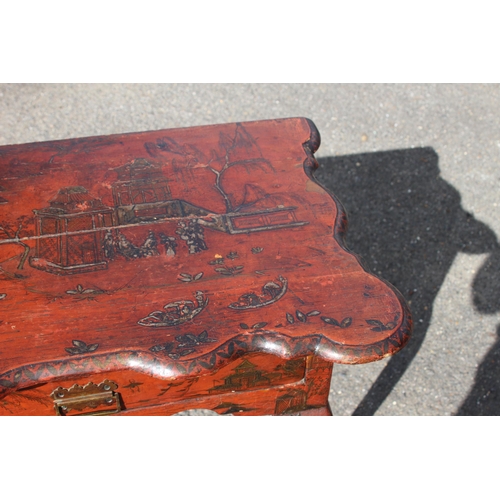 28 - ANTIQUE CHINESE LACQUERED TABLE 
79 X 49 X 70CM