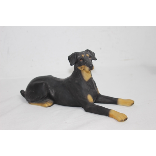 334 - DOBERMAN FIGURES