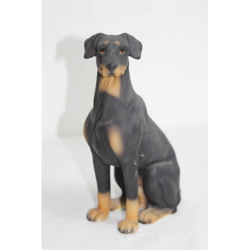 334 - DOBERMAN FIGURES