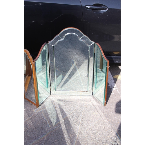 136 - 2 X VINTAGE DRESSING TABLE MIRRORS 
78 X 76CM