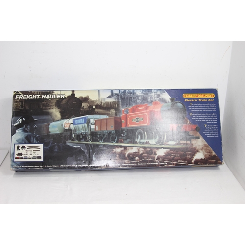 575 - VINTAGE HORNBY ELECTRIC TRAIN SET IN BOX