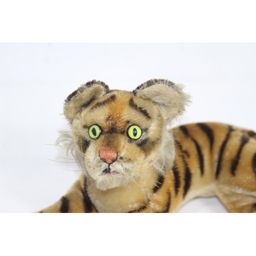 579 - VINTAGE 1950'S STEIFF TIGER
24CM