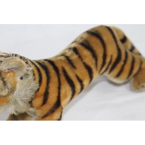 580 - VINTAGE 1950'S STEIFF TIGER
37CM