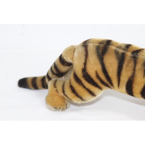 580 - VINTAGE 1950'S STEIFF TIGER
37CM