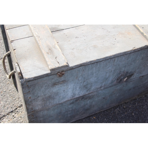 13 - QUANTITY OF VINTAGE TRUNKS  x3
73 X 45 X 50CM