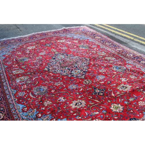 221 - LARGE IRANIAN SARUQ WOOL RUG 
406 X 297CM