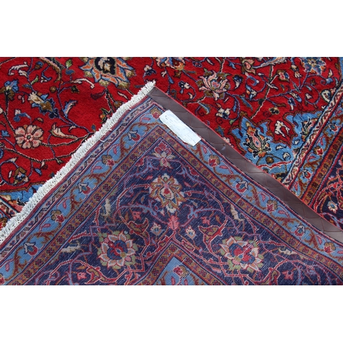 221 - LARGE IRANIAN SARUQ WOOL RUG 
406 X 297CM