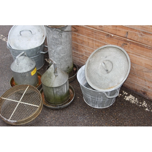 86 - QUANTITY OF GALVANISED ITEMS