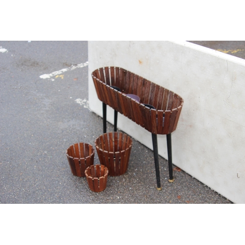 91 - QUANTITY OF RETRO POT STANDS 
68 X 55CM