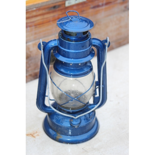 207 - 3 X HURRICANE LAMPS