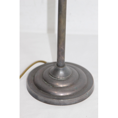 208 - CONTEMPORARY GUNMETAL GREY METAL TABLE LAMP
60CM