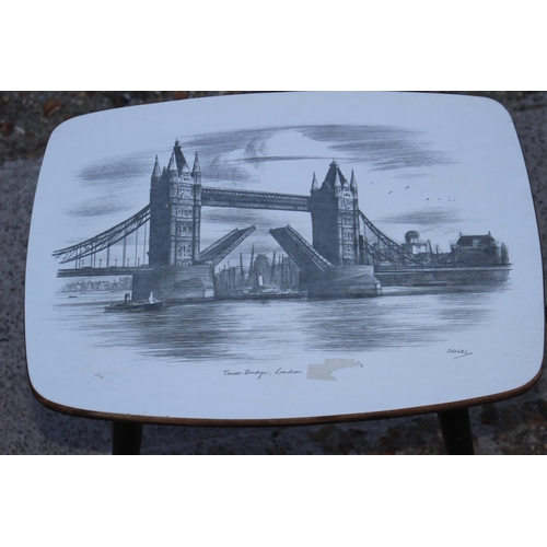 47 - 3 X SCENE OF LONDON SIDE TABLES 
40 X 29 X 39CM