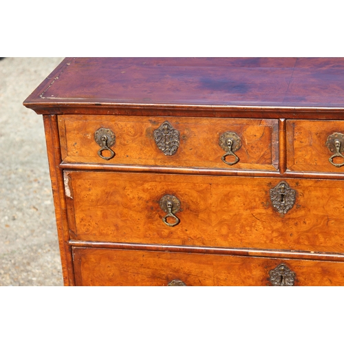 60 - ANTIQUE WILLIAM AND MARY CHEST OF 2/3 DRAWERS 
87 X 50 X 80CM