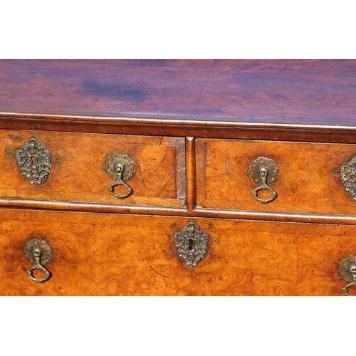 60 - ANTIQUE WILLIAM AND MARY CHEST OF 2/3 DRAWERS 
87 X 50 X 80CM