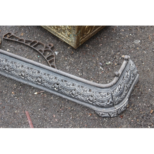 112 - VICTORIAN FENDER AND METALWARE 
120CM