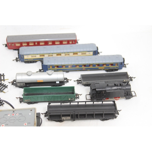 589 - VINTAGE A JOUEF TRAIN AND ACCESSORIES