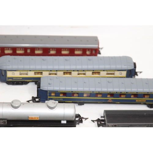 589 - VINTAGE A JOUEF TRAIN AND ACCESSORIES