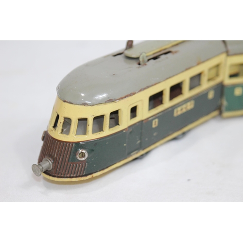 590 - VINTAGE TINPLATE JOUSTRA TRAIN - NO ENGINE