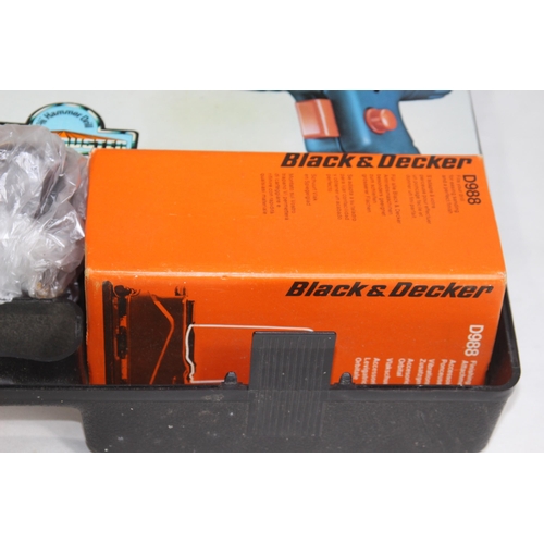 637 - BLACK AND DECKER DRILL SET