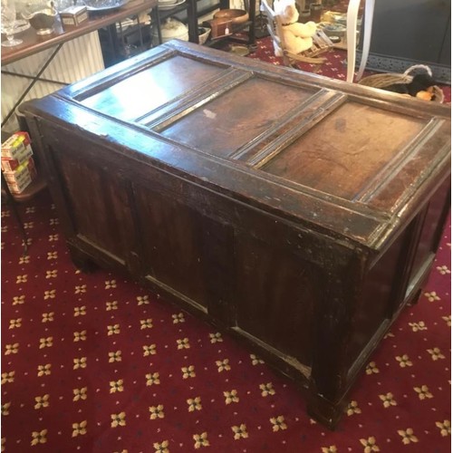 80 - ANTIQUE GEORGE II COFFER
111 X 66 X 68CM