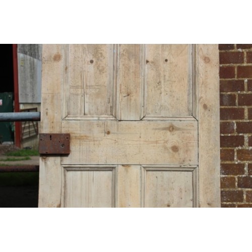 109 - ANTIQUE PINE DOOR
210 X 91CM