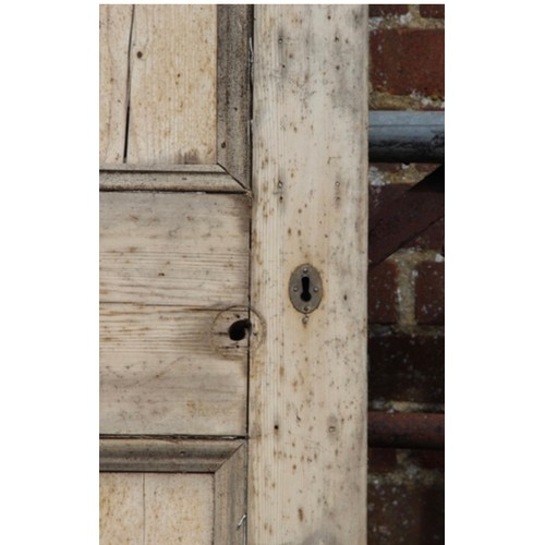 109 - ANTIQUE PINE DOOR
210 X 91CM