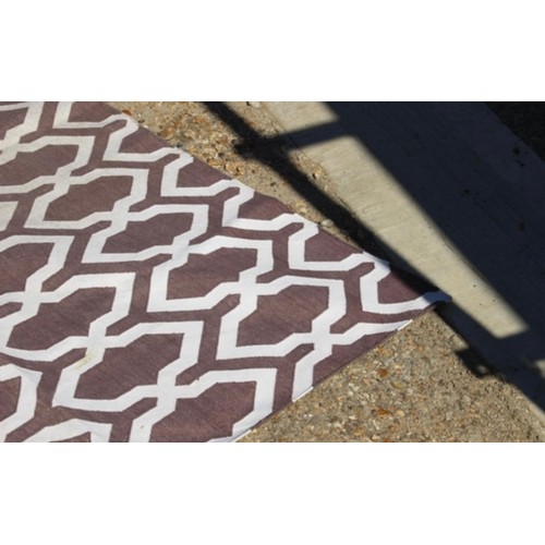 224 - LARGE GEOMETRIC HANDMADE THE RUG COMPANY RUG
423 X 305CM