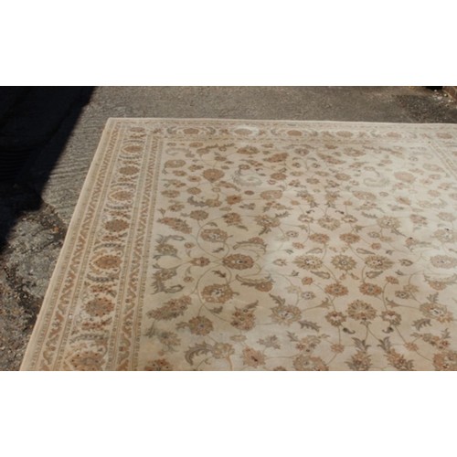 225 - LARGE WOOL RUG
239 X 330CM