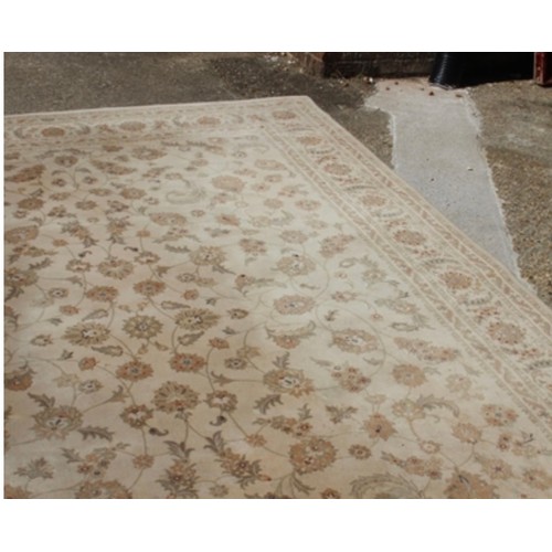 225 - LARGE WOOL RUG
239 X 330CM