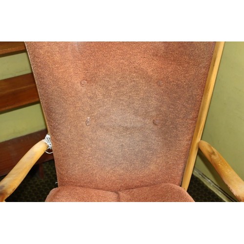 75 - RETRO ERCOL WINDSOR ARMCHAIR - REPAIR TO ARM
72 X 66 X 102CM